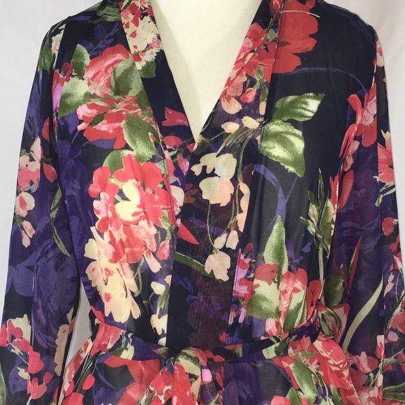 Navy Floral Robe - Picture 3 of 5